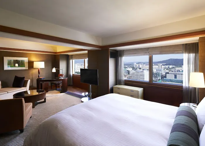 Grand Intercontinental Parnas By Ihg 5*