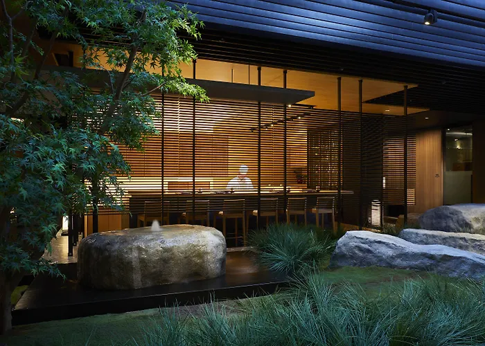 Grand Intercontinental Parnas By Ihg Отель