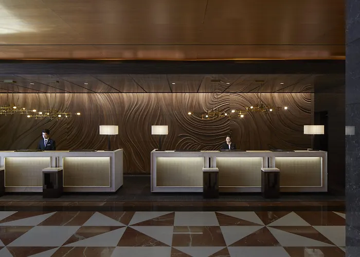 Grand Intercontinental Parnas By Ihg 5*
