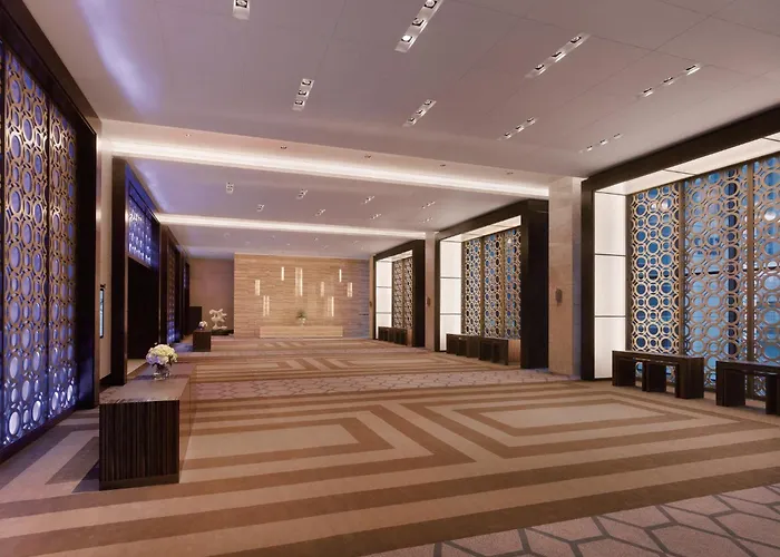 Отель Grand Intercontinental Parnas By Ihg 5*