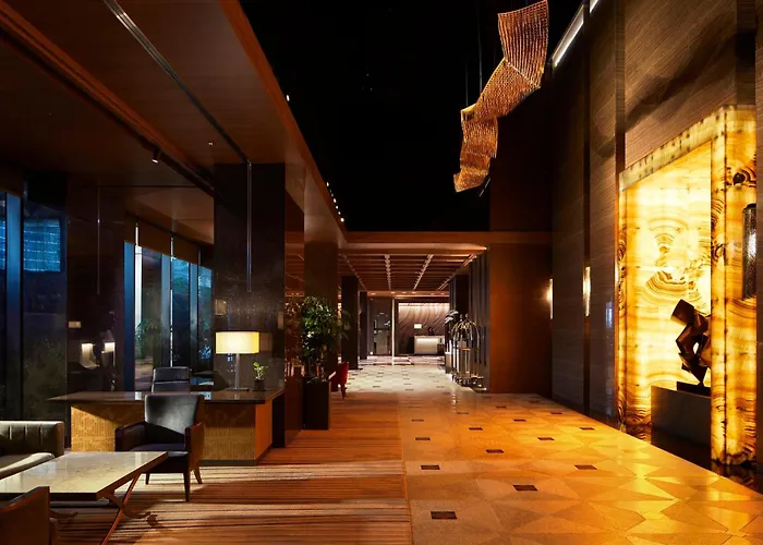 Grand Intercontinental Parnas By Ihg Отель
